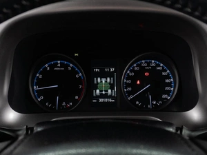 Внедорожник Toyota RAV4 2017 года, 1750000 рублей, Тюмень
