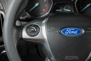 Седан Ford Focus 2012 года, 879000 рублей, Тюмень