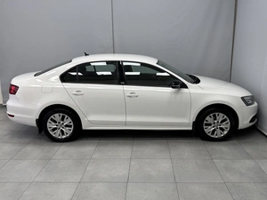 Седан Volkswagen Jetta 2014 года, 885000 рублей, Красноярск