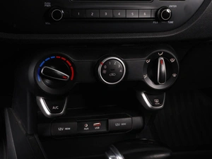 Седан Kia Rio 2018 года, 1335000 рублей, Минеральные Воды