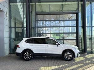 Внедорожник Volkswagen Tiguan 2022 года, 2650000 рублей, Уфа