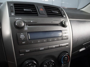 Седан Toyota Corolla 2007 года, 620000 рублей, Омск