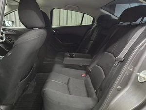 Седан Mazda Axela 2018 года, 1399000 рублей, Красноярск