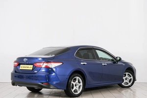 Седан Toyota Camry 2017 года, 2699000 рублей, Красноярск
