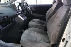 Минивэн Toyota Wish 2017 года, 1819000 рублей, Омск