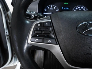 Седан Hyundai Solaris 2017 года, 1374000 рублей, Ставрополь