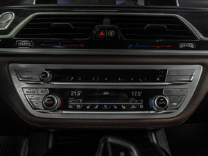 Седан BMW 7 серия 2019 года, 6177000 рублей, Тюмень