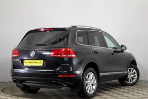 Внедорожник Volkswagen Touareg 2011 года, 2349000 рублей, Пермь