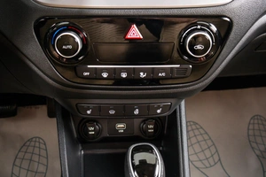 Седан Hyundai Solaris 2019 года, 1709000 рублей, Пермь