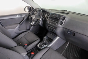 Внедорожник Volkswagen Tiguan 2013 года, 1189000 рублей, Пермь