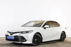 Седан Toyota Camry 2020 года, 3249000 рублей, Тюмень