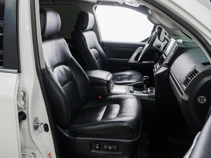 Внедорожник Toyota Land Cruiser 2018 года, 6720000 рублей, Тюмень