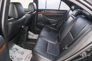 Седан Toyota Avensis 2008 года, 899000 рублей, Красноярск