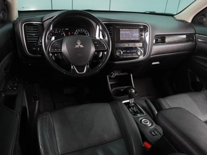 Внедорожник Mitsubishi Outlander 2015 года, 2109000 рублей, Воронеж
