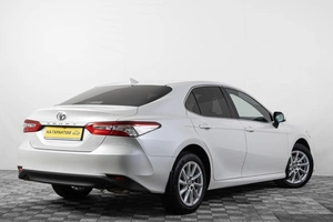 Седан Toyota Camry 2021 года, 2899000 рублей, Кемерово