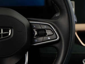 Внедорожник Geely Monjaro 2023 года, 3249999 рублей, Москва