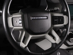 Внедорожник Land Rover Defender 2020 года, 8459000 рублей, Красный Пахарь