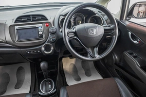 Универсал Honda Fit Shuttle 2011 года, 1109000 рублей, Барнаул