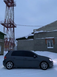 Хетчбэк Volkswagen Golf 2010 года, 775000 рублей, Ачинск