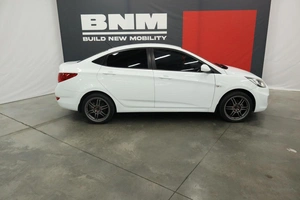 Седан Hyundai Solaris 2012 года, 825000 рублей, Курск