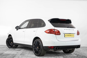 Внедорожник Porsche Cayenne 2014 года, 3349000 рублей, Кемерово