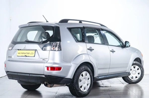 Внедорожник Mitsubishi Outlander 2009 года, 1199000 рублей, Челябинск