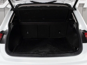 Внедорожник Volkswagen Tiguan 2020 года, 2999000 рублей, Тюмень