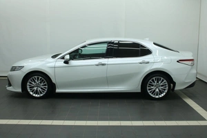 Седан Toyota Camry 2018 года, 2781000 рублей, Красноярск