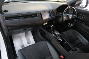 Внедорожник Honda Vezel 2016 года, 1889000 рублей, Омск