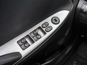 Седан Hyundai Solaris 2016 года, 975000 рублей, Краснодар
