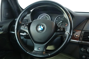Внедорожник BMW X5 2008 года, 1849000 рублей, Омск