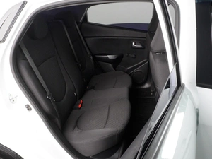 Седан Kia Rio 2015 года, 1119000 рублей, Красный Пахарь