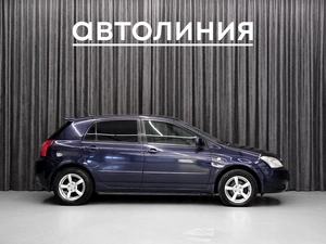 Хетчбэк Toyota Corolla 2002 года, 579000 рублей, Красноярск
