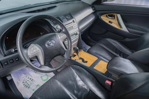 Седан Toyota Camry 2006 года, 1109000 рублей, Томск