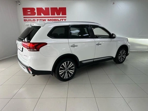 Внедорожник Mitsubishi Outlander 2019 года, 2960000 рублей, Смоленск