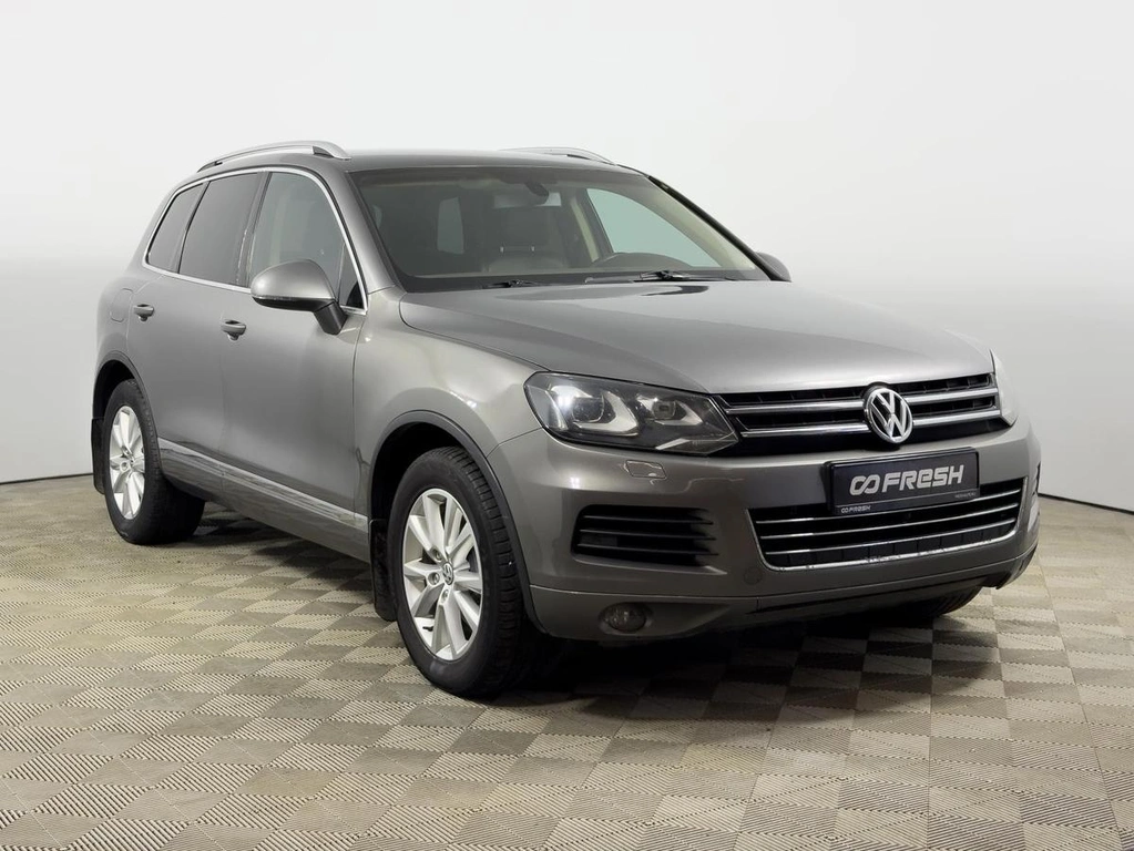 Внедорожник Volkswagen Touareg 2012 года, 1894100 рублей, Казань
