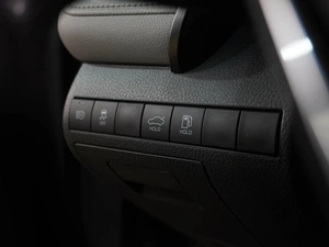 Седан Toyota Camry 2020 года, 2599000 рублей, Воронеж