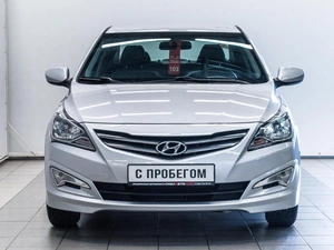 Седан Hyundai Solaris 2015 года, 1035000 рублей, Красноярск