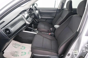 Универсал Toyota Corolla Fielder 2018 года, 1299000 рублей, Красноярск