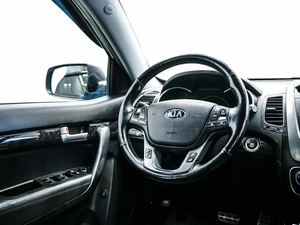 Внедорожник Kia Sorento 2013 года, 1670000 рублей, Красноярск