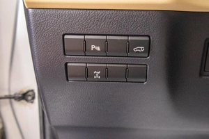 Внедорожник Lexus NX 2015 года, 2689000 рублей, Барнаул