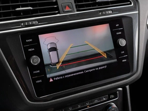 Внедорожник Volkswagen Tiguan 2018 года, 2319000 рублей, Тюмень