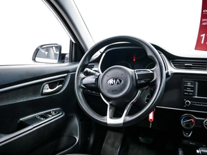 Седан Kia Rio 2021 года, 1450000 рублей, Красноярск