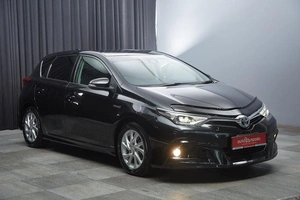 Хетчбэк Toyota Auris 2016 года, 1550000 рублей, Красноярск