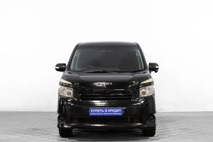 Минивэн Toyota Voxy 2007 года, 1089000 рублей, Барнаул