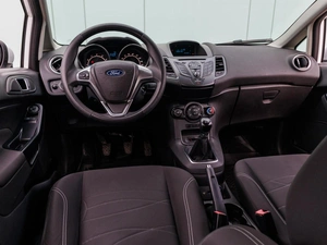 Седан Ford Fiesta 2015 года, 895000 рублей, Большой Сочи