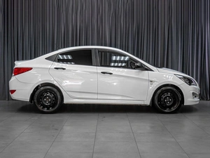 Седан Hyundai Solaris 2014 года, 1079000 рублей, Тюмень