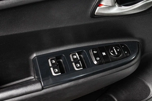 Седан Kia Rio 2019 года, 1199000 рублей, Сургут