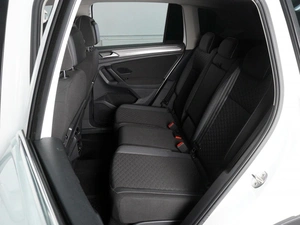 Внедорожник Volkswagen Tiguan 2018 года, 2260000 рублей, Красный Пахарь