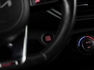 Седан Kia Cerato 2021 года, 2421444 рублей, Москва
